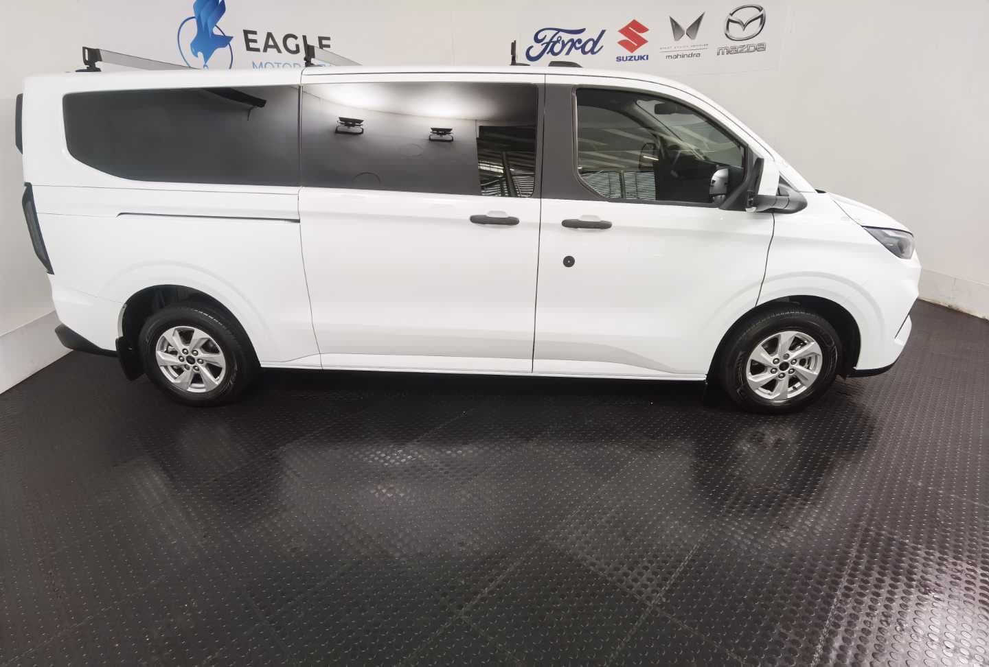 FORD TOURNEO CUSTOM 2.0TDCi TREND A/T (96KW) image 3