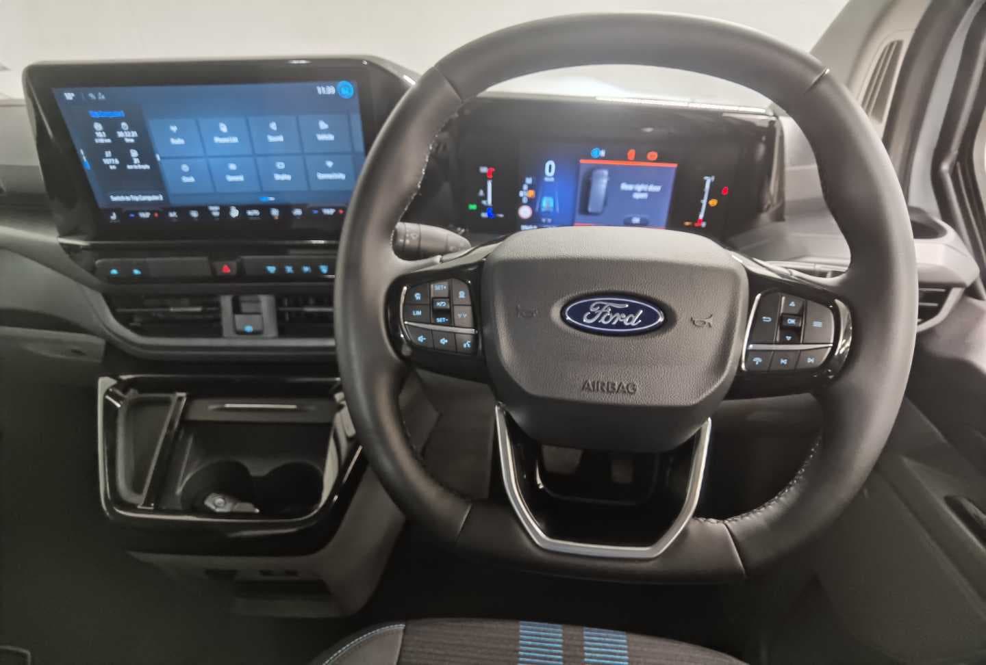 FORD TRANSIT CUSTOM 2.0 TDCi SPORT A/T  F/C P/V image 11