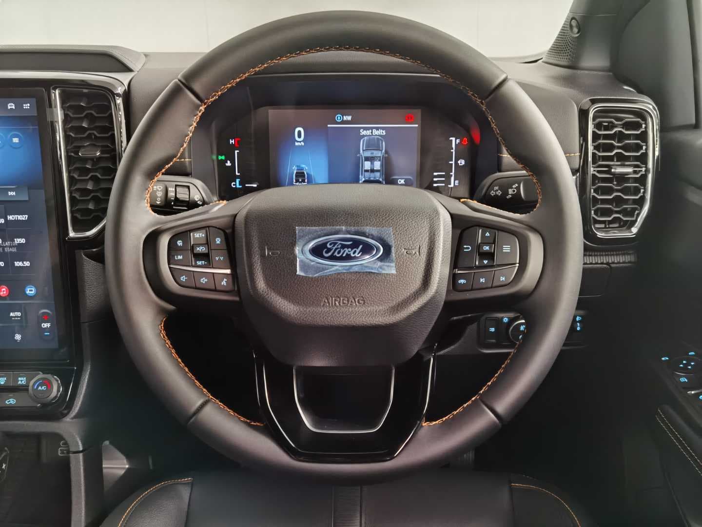 FORD RANGER 2.0D BI-TURBO WILDTRAK 4X4 A/T D/C P/U image 15
