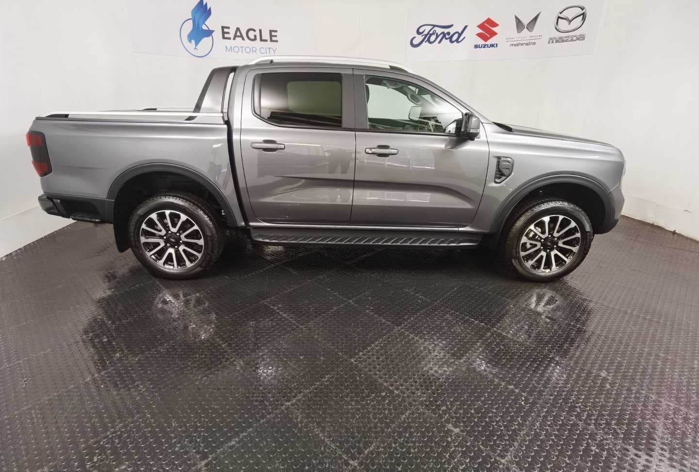 FORD RANGER 2.0D BI-TURBO WILDTRAK 4X4 A/T D/C P/U image 8