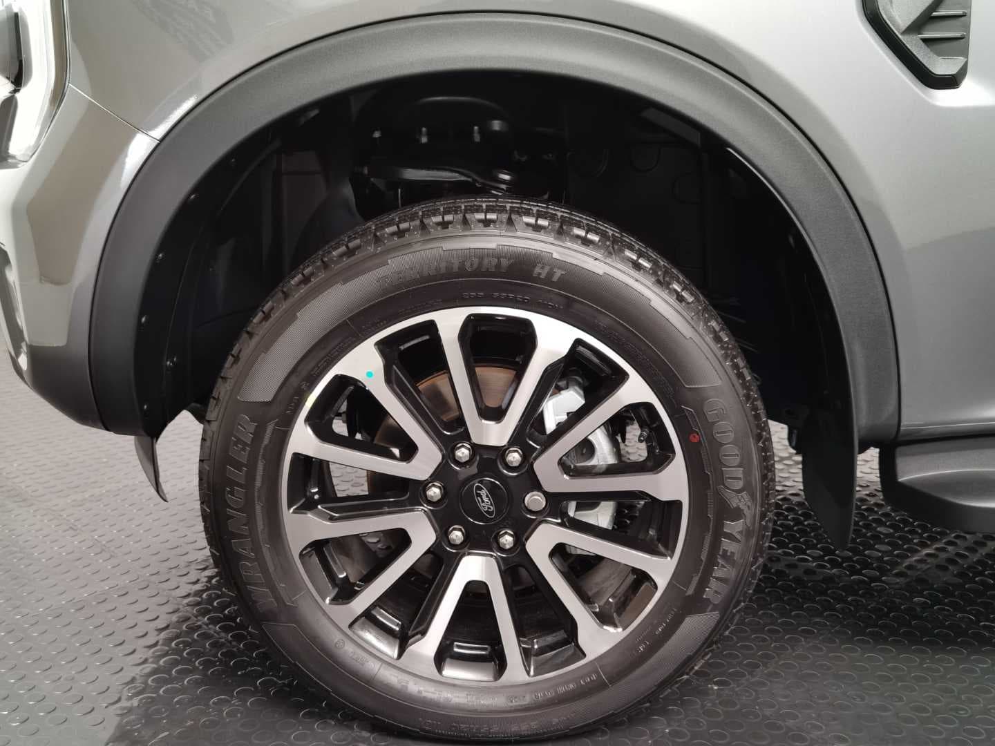 FORD RANGER 2.0D BI-TURBO WILDTRAK 4X4 A/T D/C P/U image 10