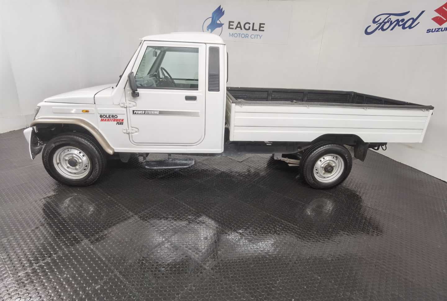 MAHINDRA BOLERO MAXI TRUCK 2.5 TD P/U S/C image 9