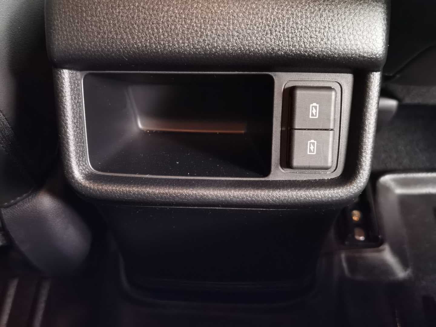 ISUZU MU-X 3.0D LSE 4X4 A/T image 17
