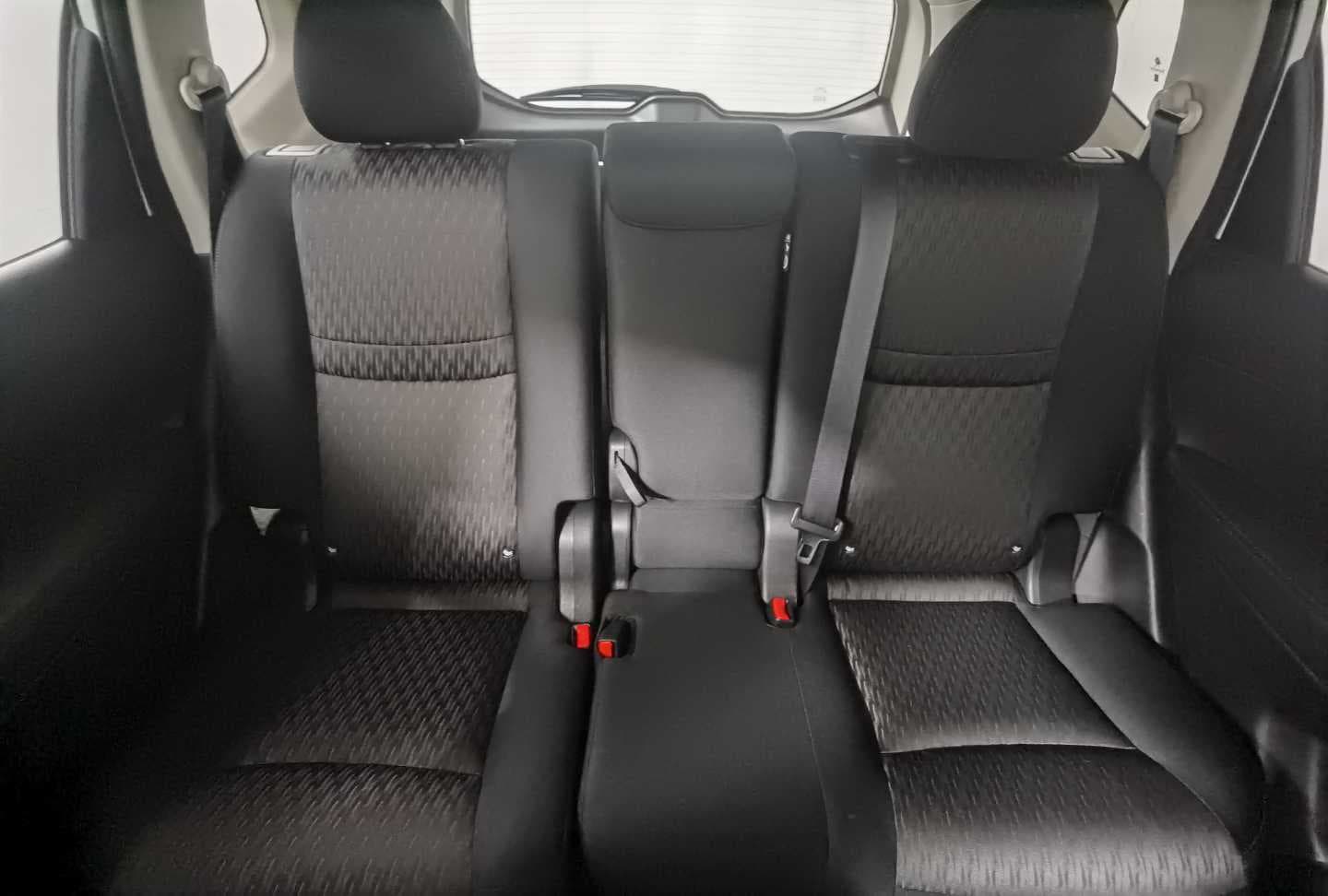 NISSAN X TRAIL 2.5 ACENTA 4X4 CVT image 18