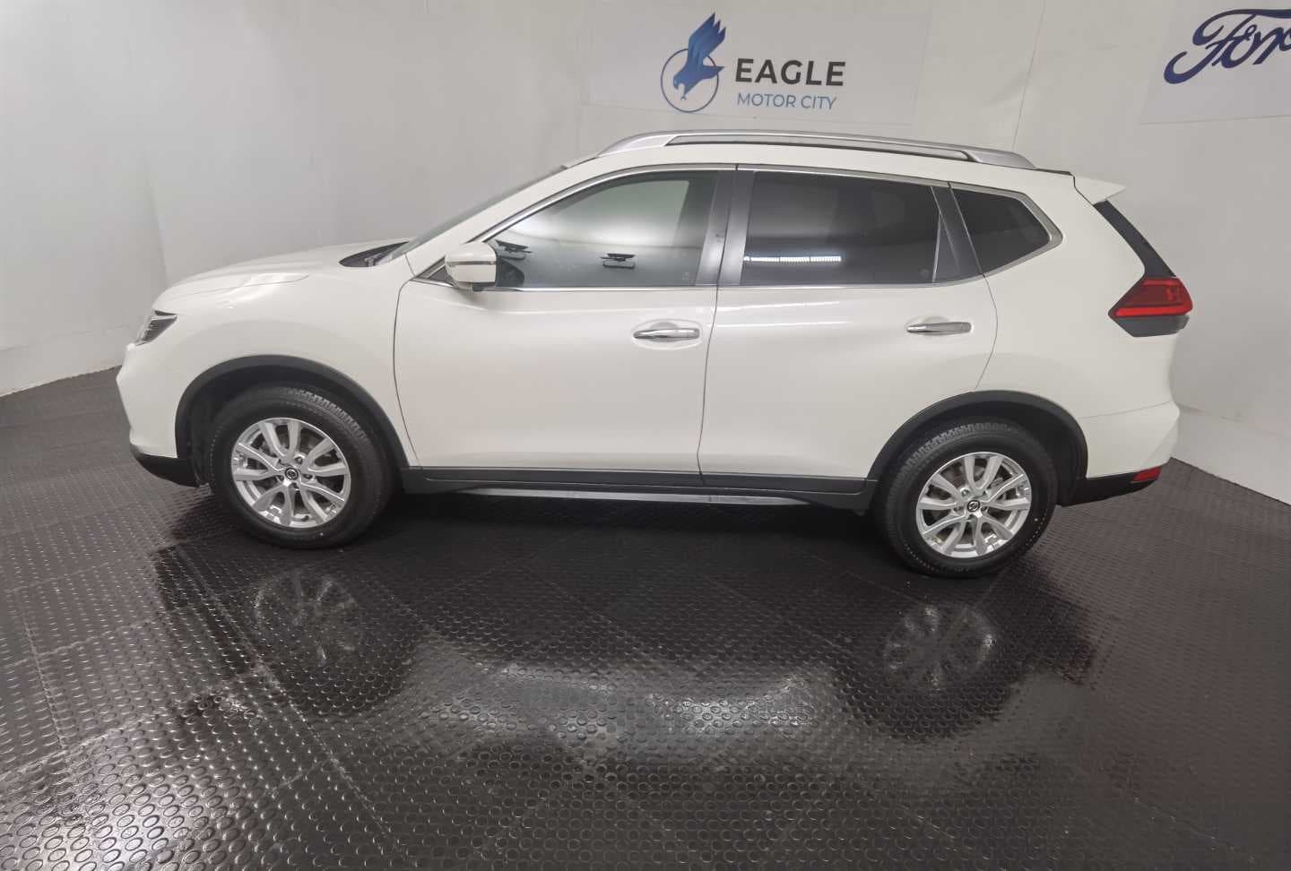 NISSAN X TRAIL 2.5 ACENTA 4X4 CVT image 11