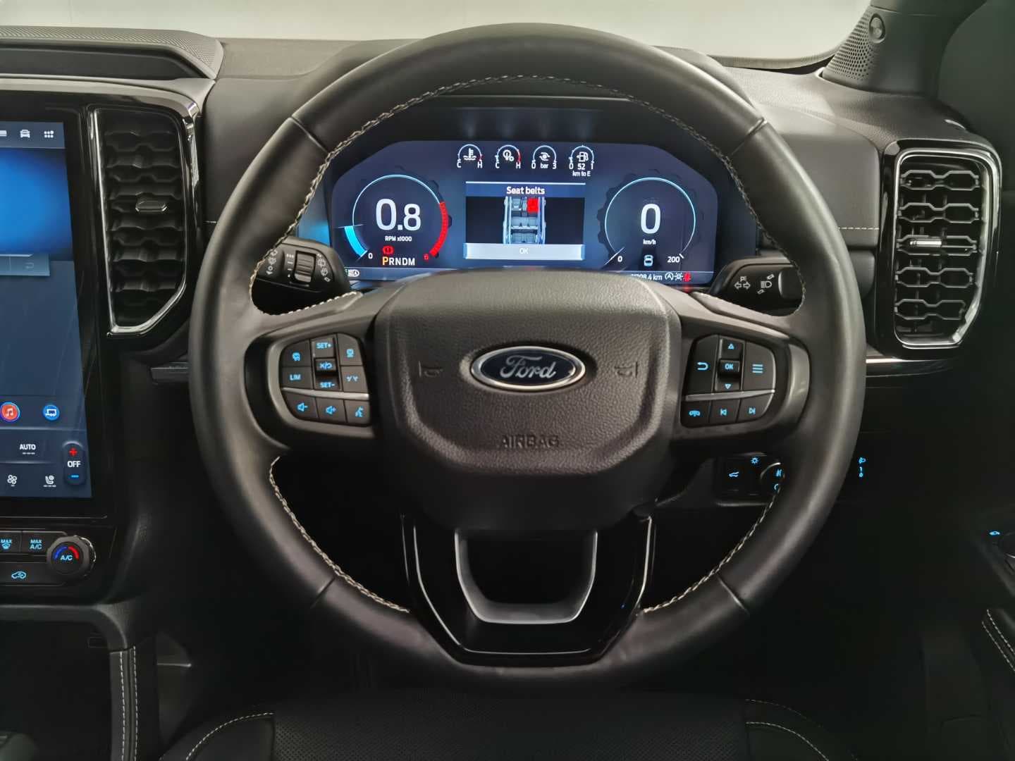 FORD EVEREST 3.0D V6 PLATINUM AWD A/T image 20