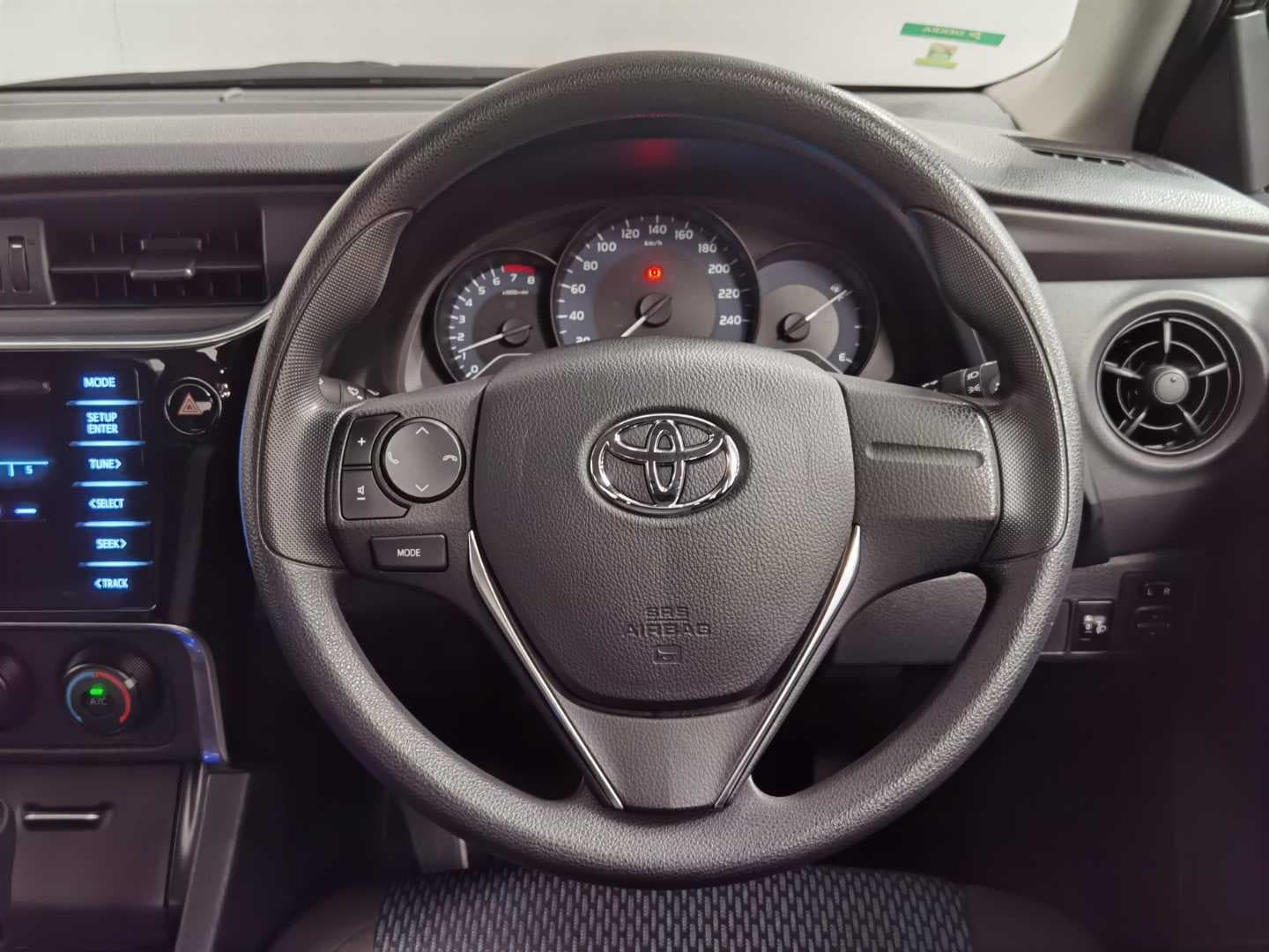 TOYOTA COROLLA QUEST PLUS 1.8 CVT image 14