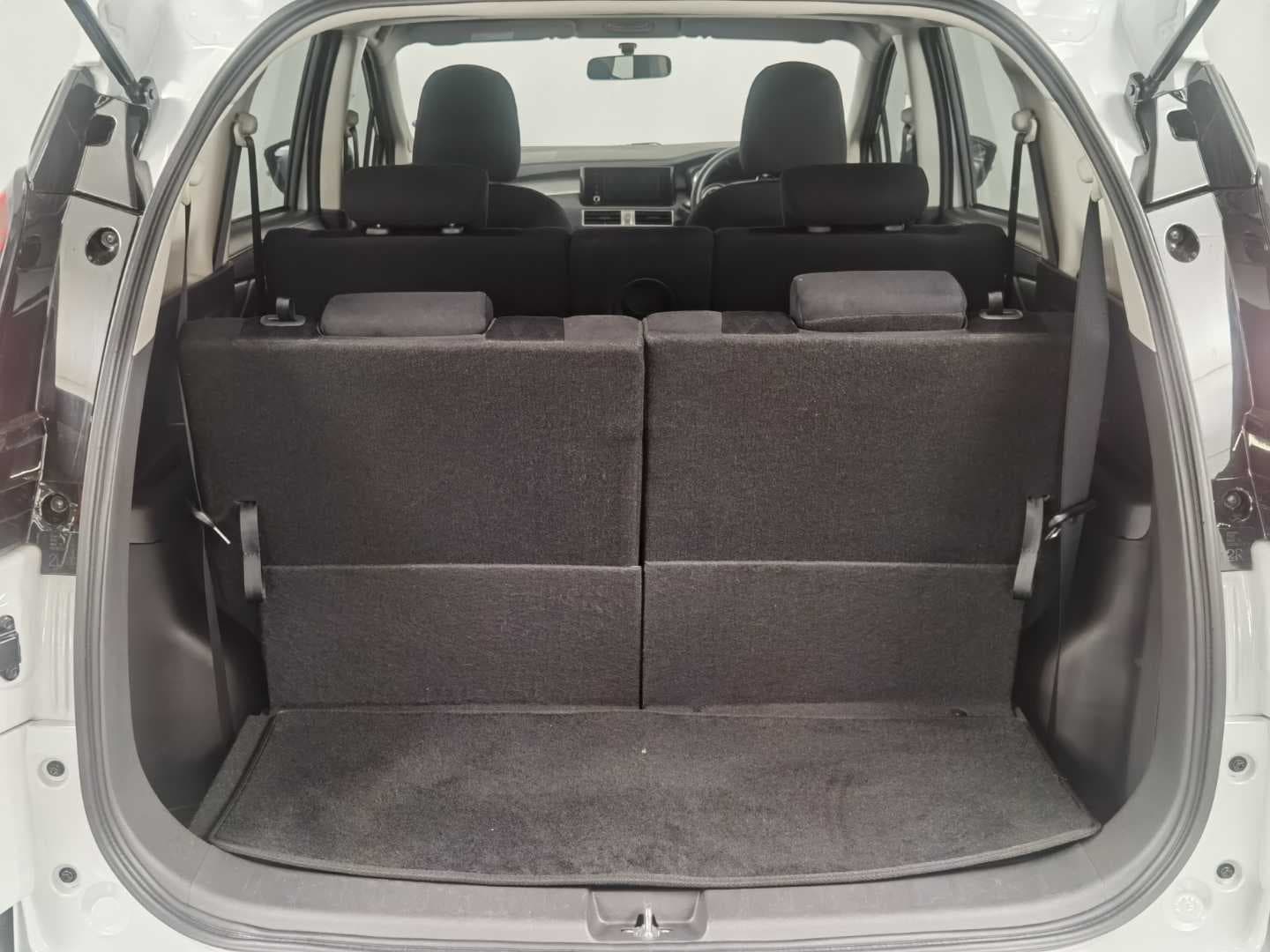 MITSUBISHI XPANDER 1.5 A/T image 6