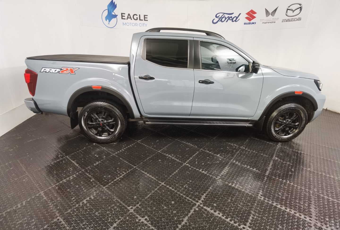 NISSAN NAVARA 2.5DDTi PRO-2X A/T D/C P/U image 8