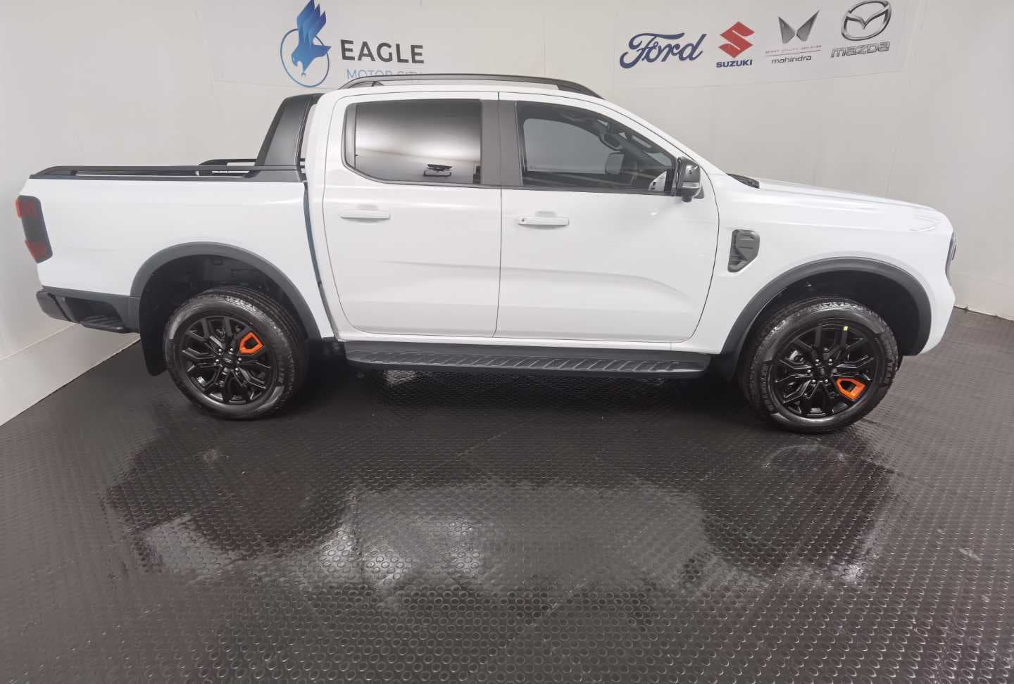 FORD RANGER 2.3 WILDTRAK A/T D/C P/U image 10