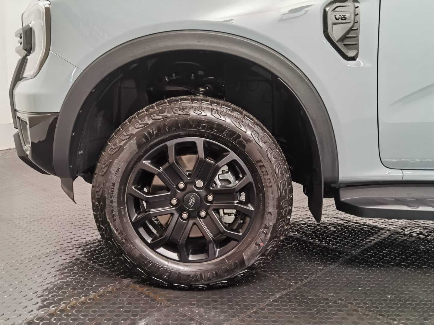 FORD RANGER 3.0D V6 SPORT A/T 4X4 D/C P/U image 14