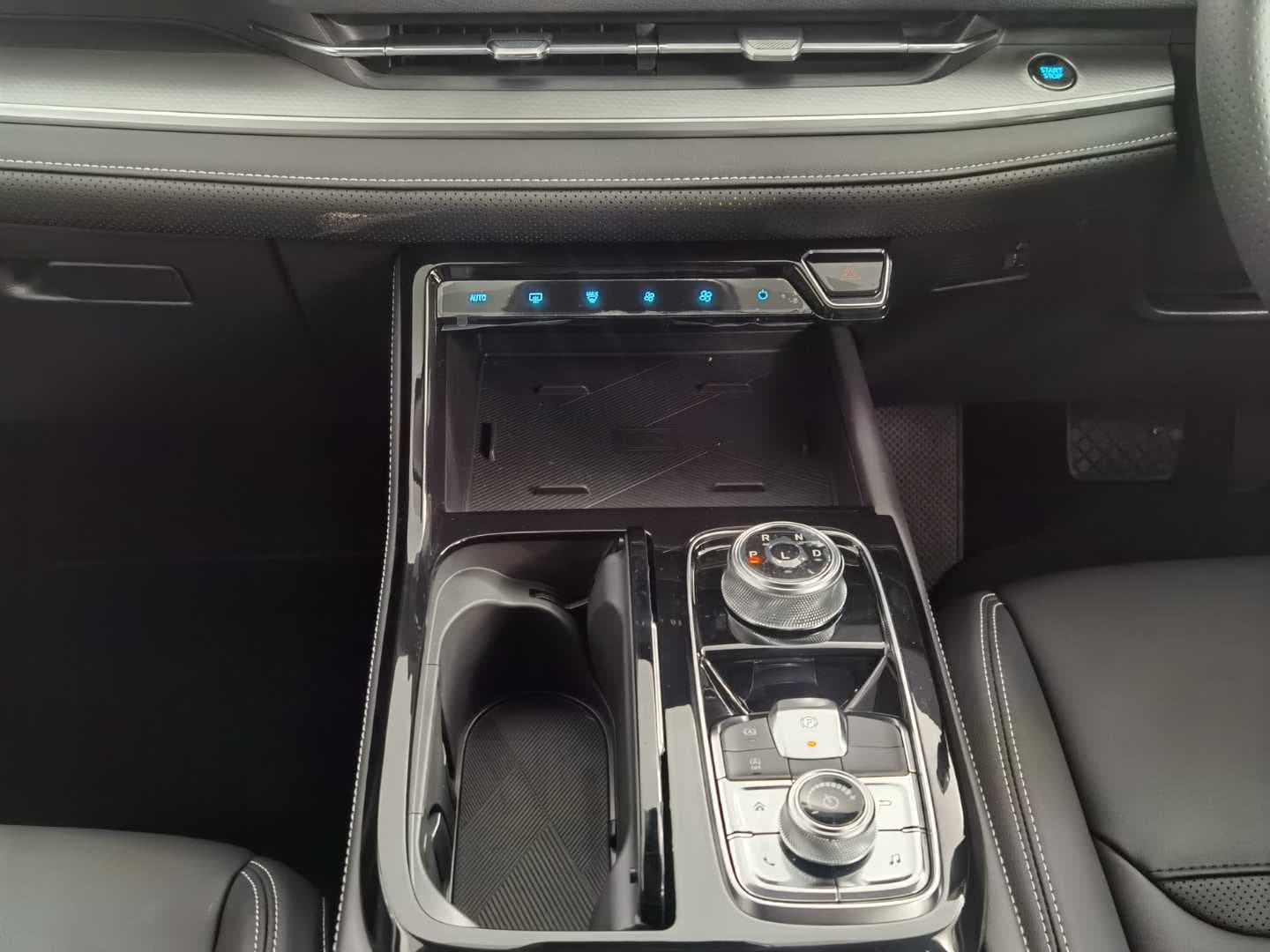 FORD TERRITORY TREND 1.8L ECOBOOST A/T image 15