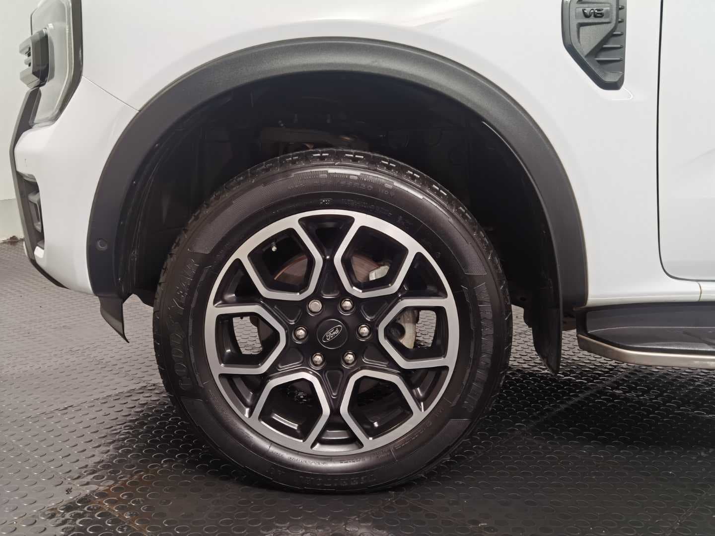 FORD RANGER 3.0D V6 WILDTRAK AWD A/T D/C P/U image 13