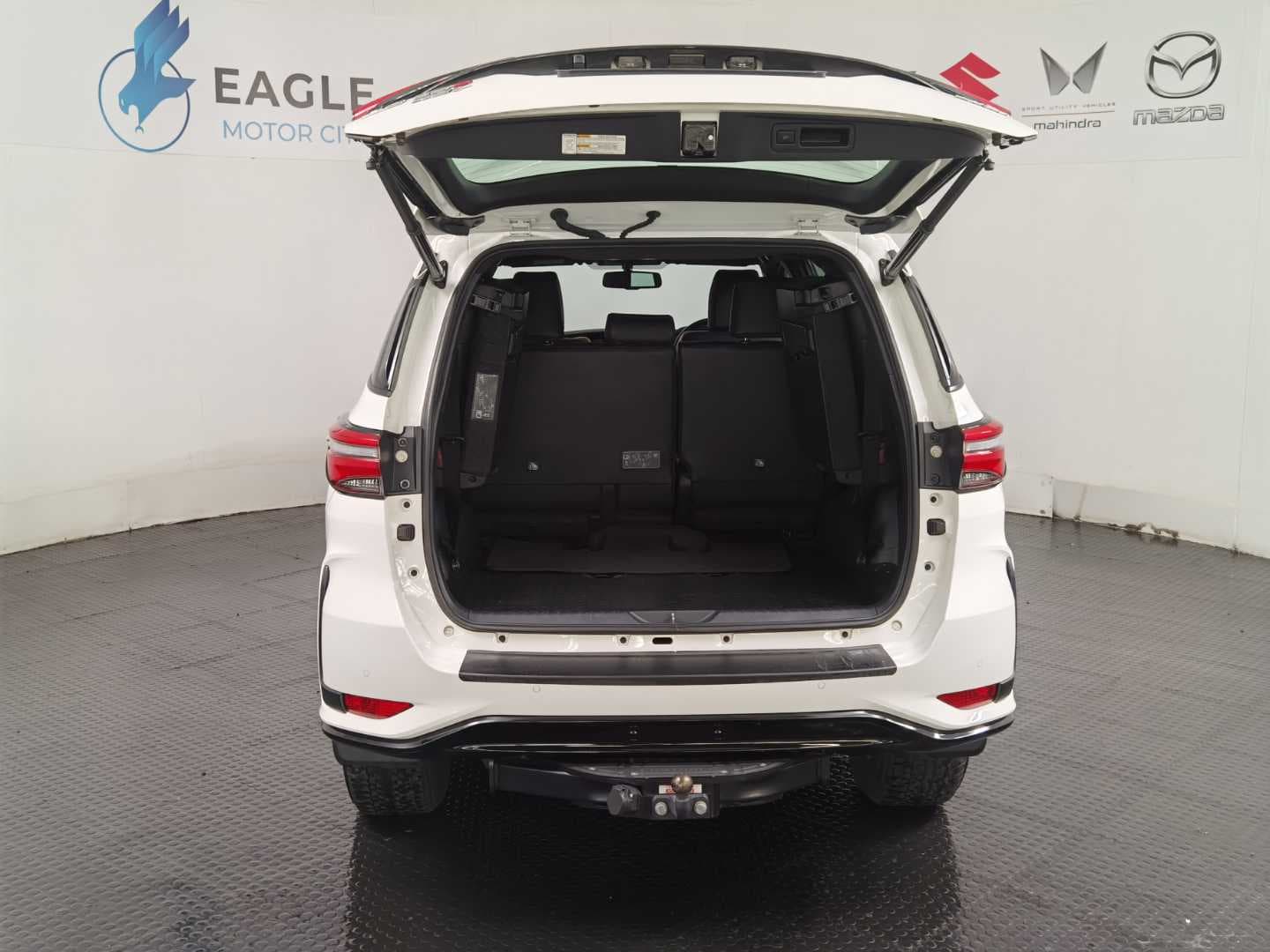 TOYOTA FORTUNER 2.8 GD-6 4X4 AT (MHEV) image 6