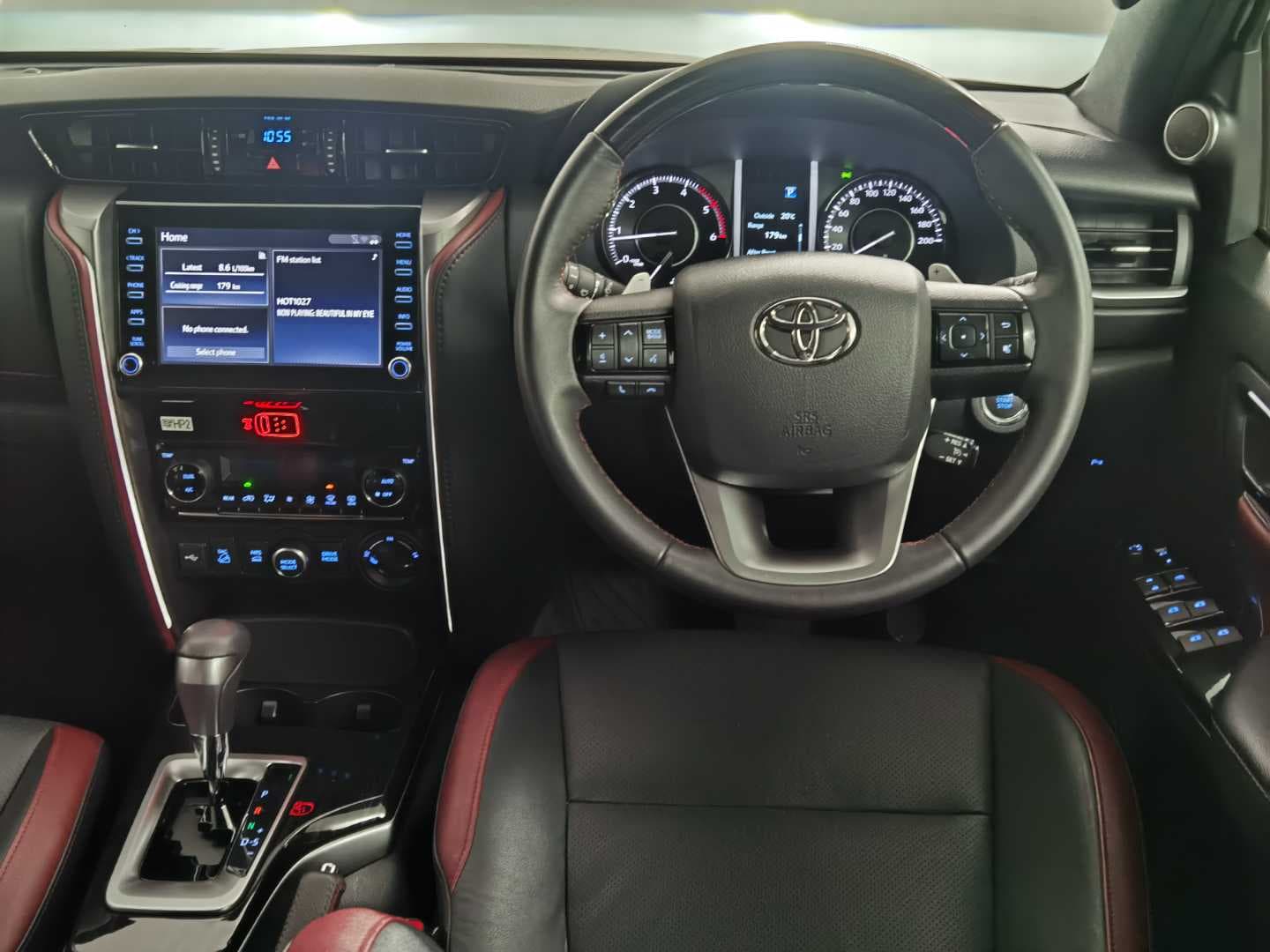 TOYOTA FORTUNER 2.8 GD-6 4X4 AT (MHEV) image 19